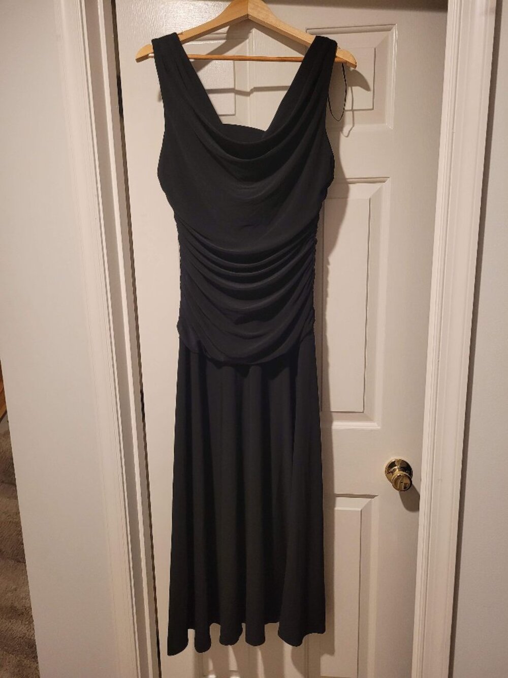 Black Ruched Sleeveless V-Neck Evening Gown